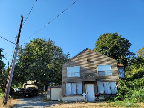 13076 Renton Avenue S Renton WA 98178