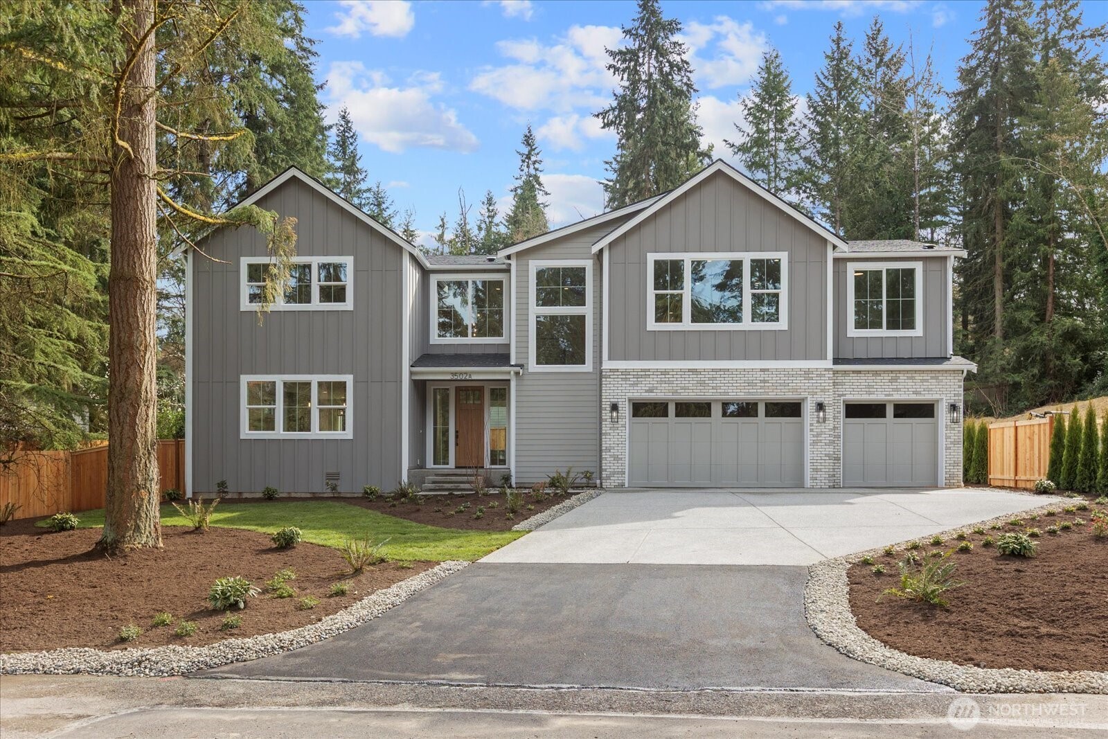 3502 Alaska Rd