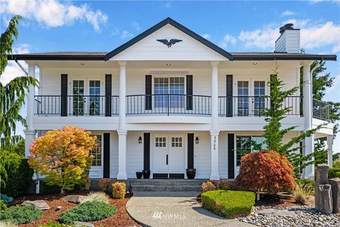 3205 Loma Court NE Tacoma WA 98422