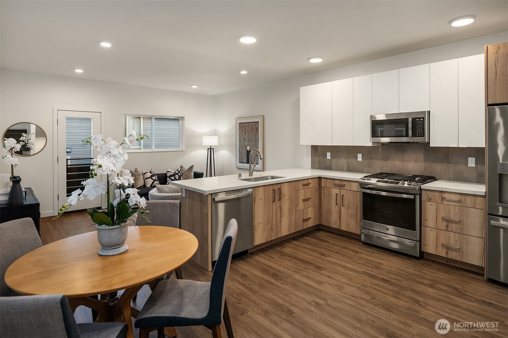 12038 33rd Avenue NE