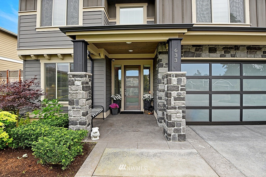633 SW 185th Street