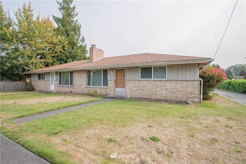 1005 11th Street NW Puyallup WA 98371
