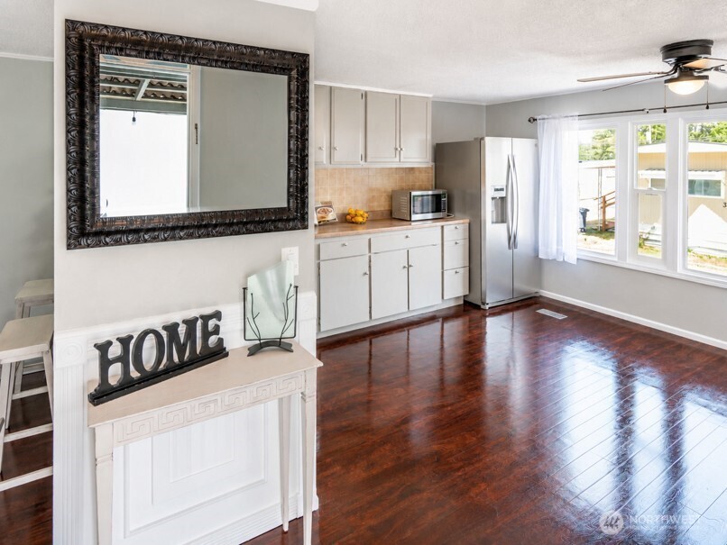 4024 NW Country Lane NW 13