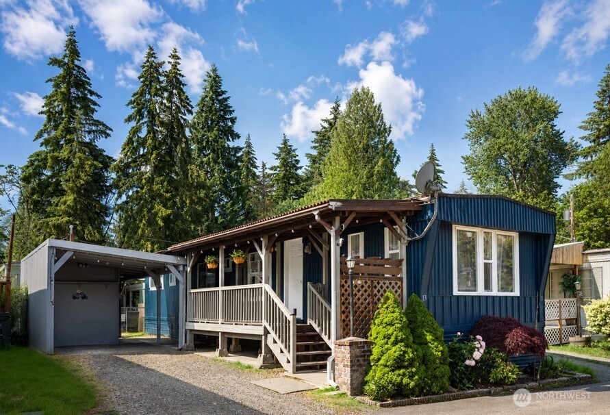 4024 NW Country Lane NW 13