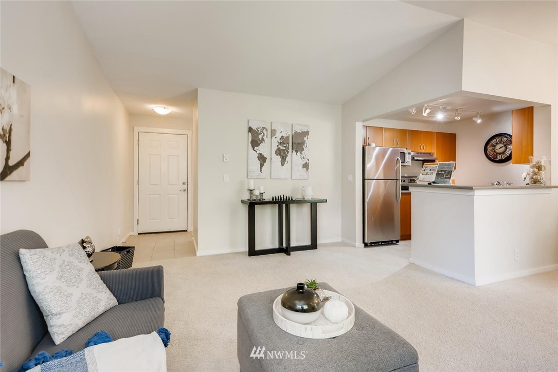 15415 35th Avenue W E303