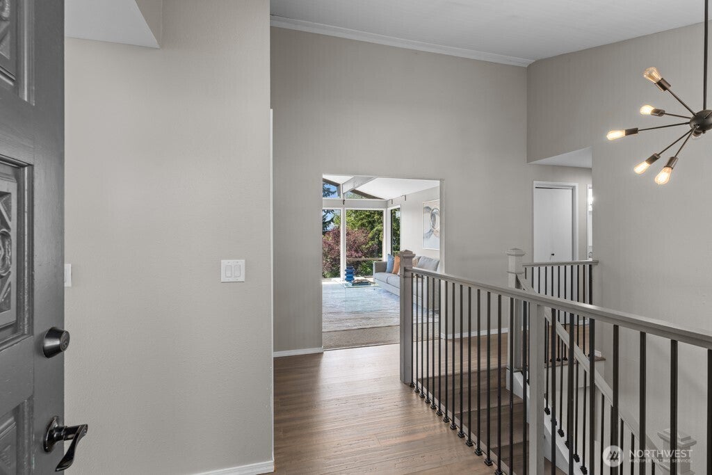 2323 Talbot Road S