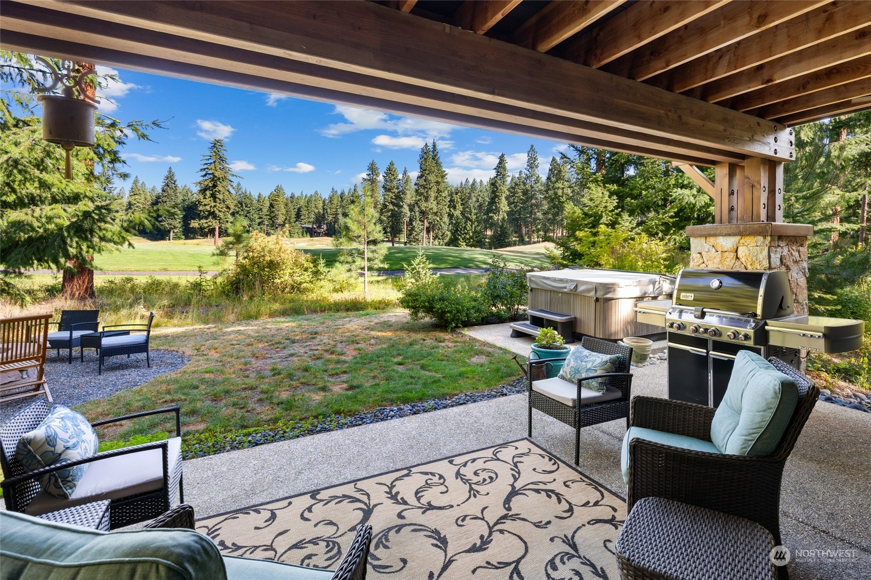 980 Larkspur Loop