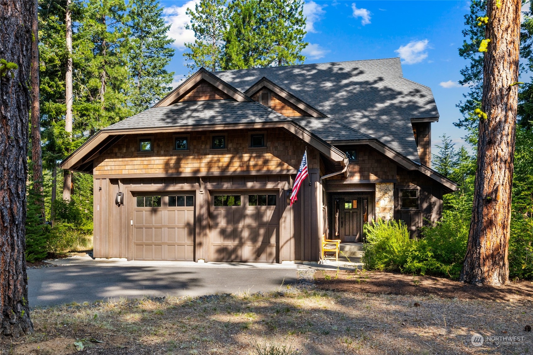 980 Larkspur Loop