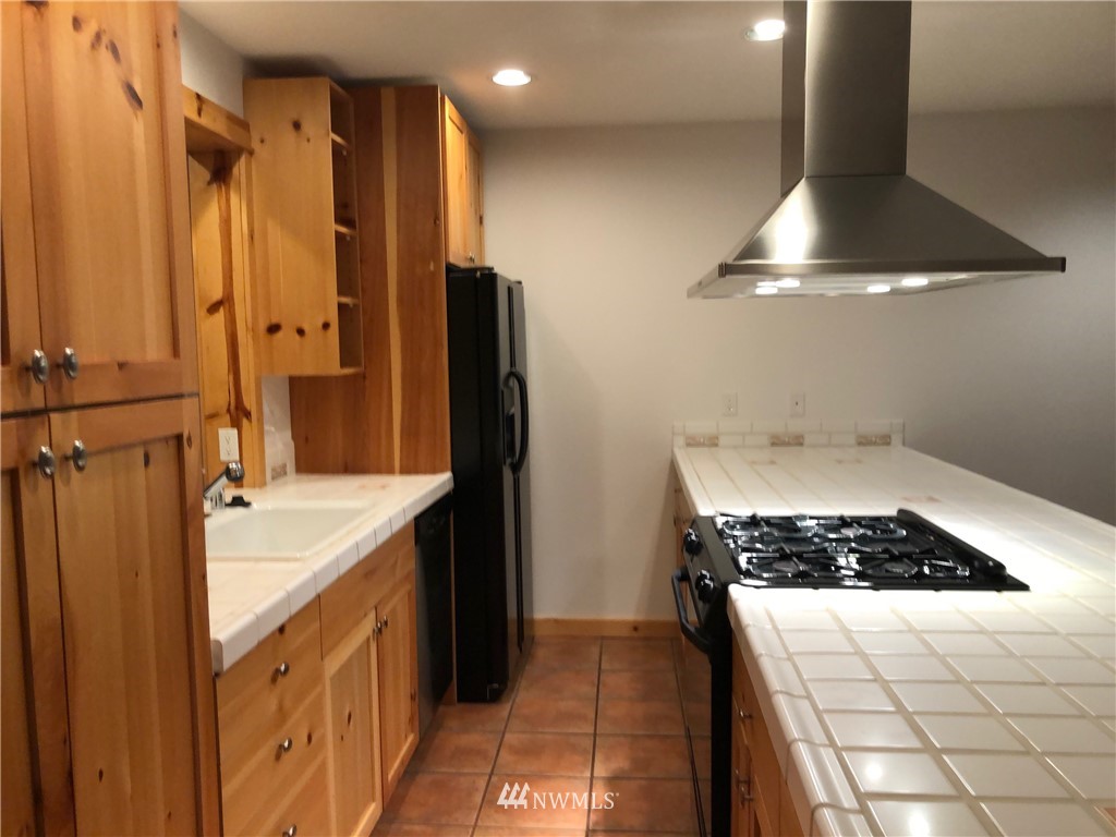 4667 NW Walgren Drive 1-9