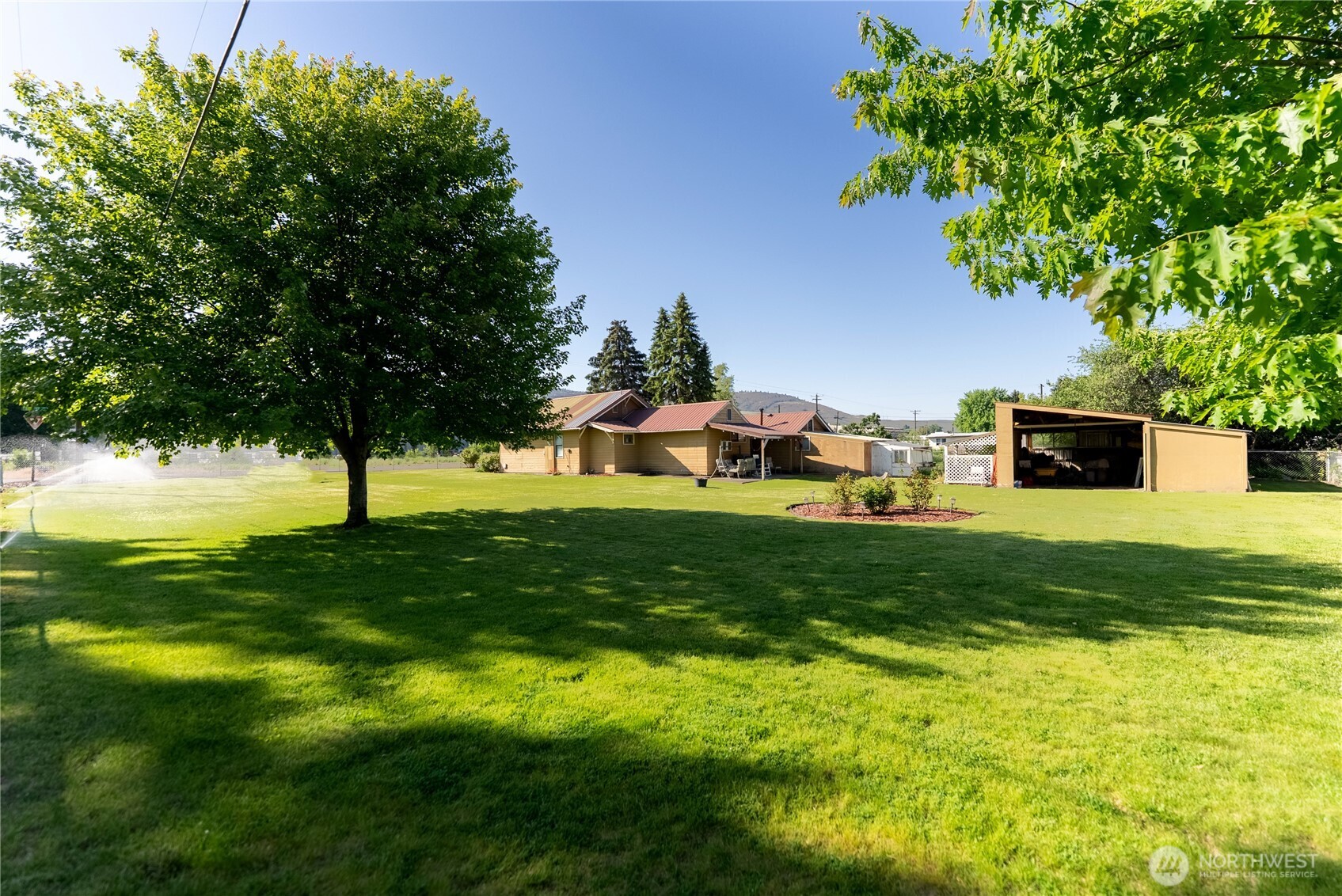 119 N Locust Way