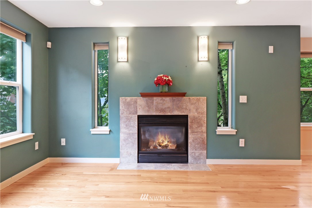 201 27th Avenue S
