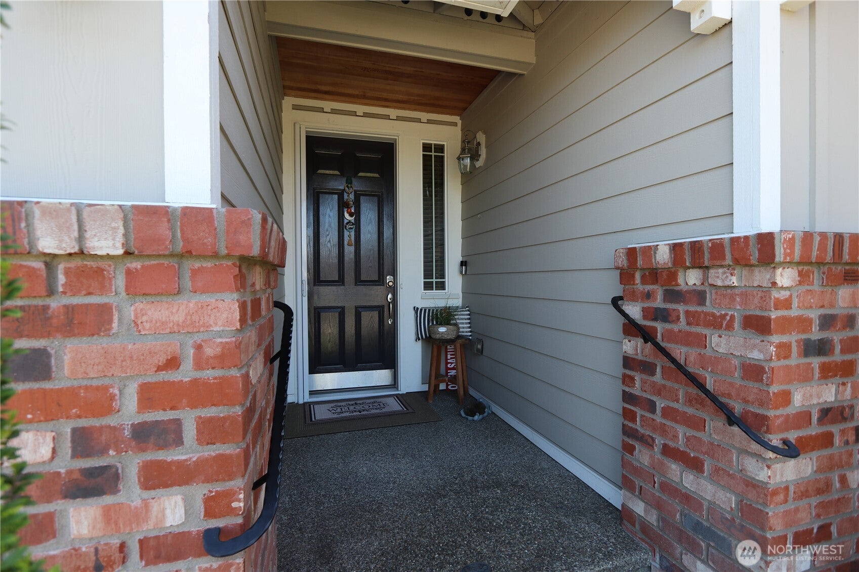 8542 Bainbridge Loop NE