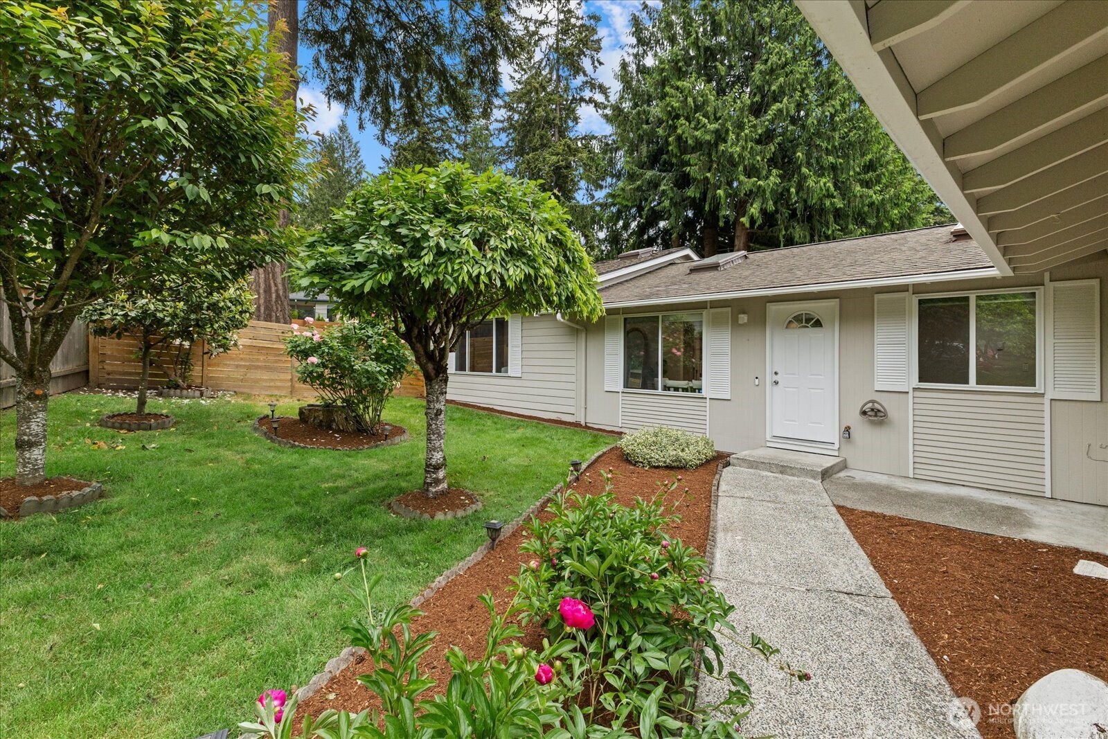 9904 167th Avenue NE