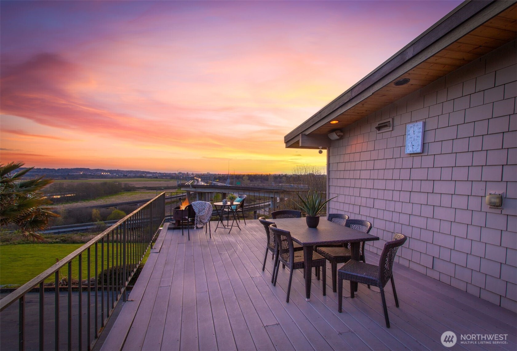 2004 Valley View Drive