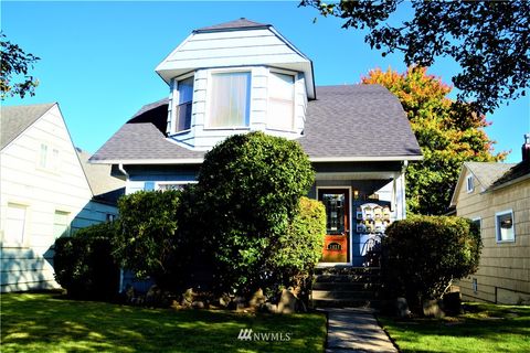 2023 Colby Avenue Everett WA 98201