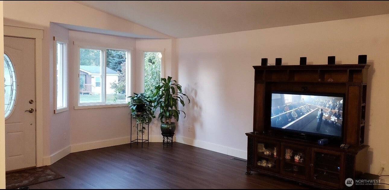 1206 Crystal Lane