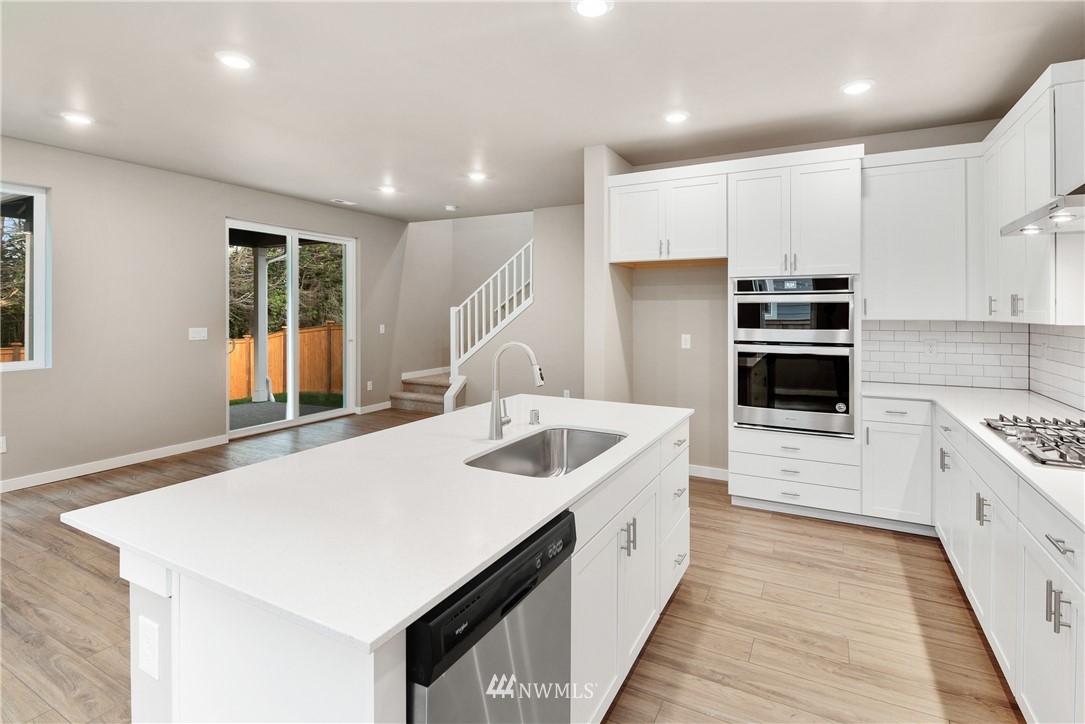 18113 SE 240th Place