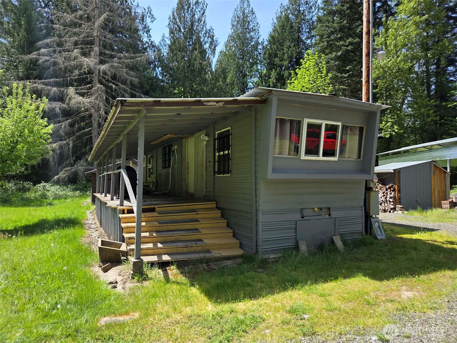 11697 US Hwy 12