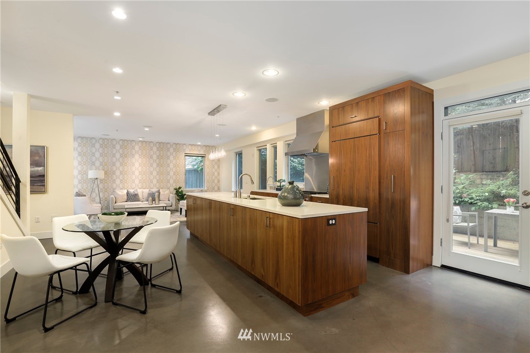730 Boylston Avenue E Apt B