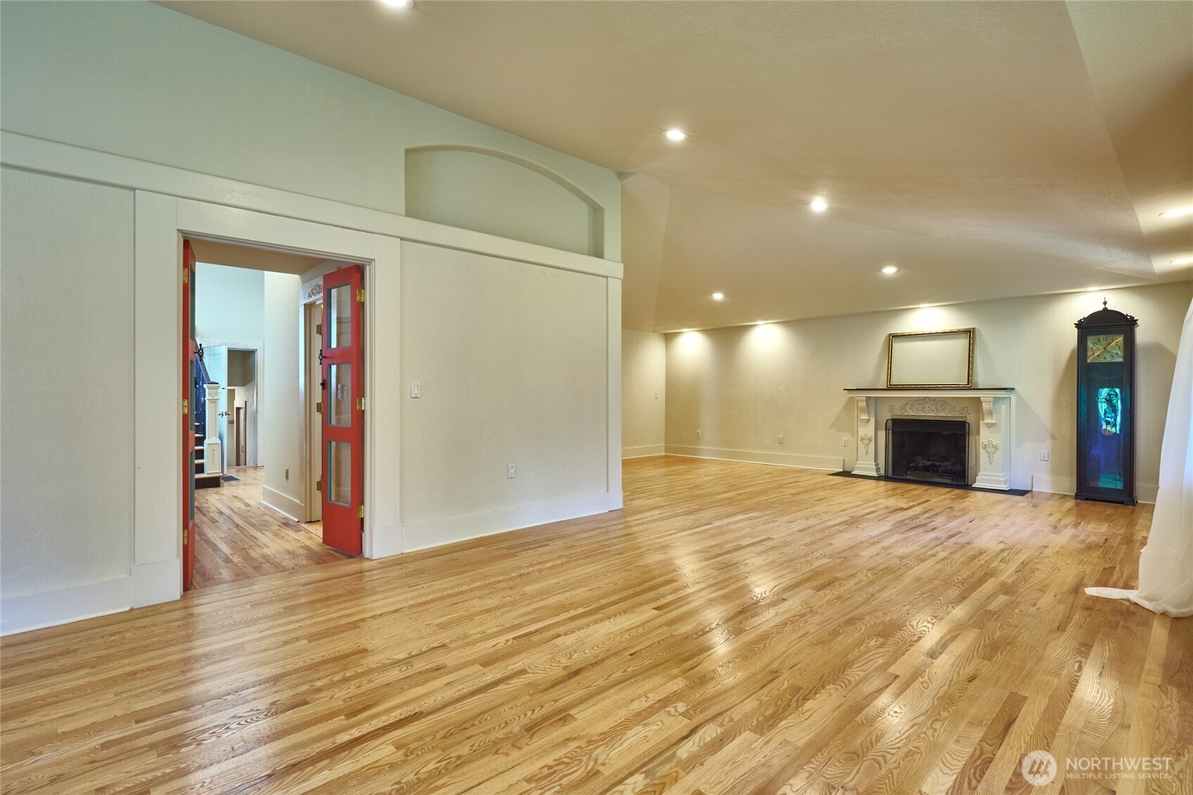 1620 N 183rd Street