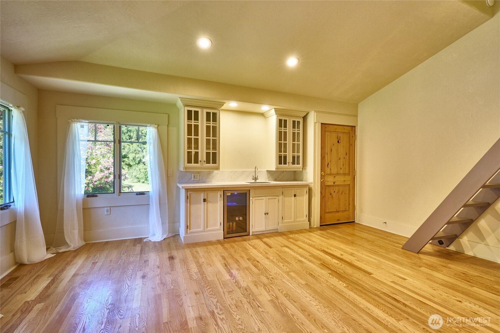 1620 N 183rd Street