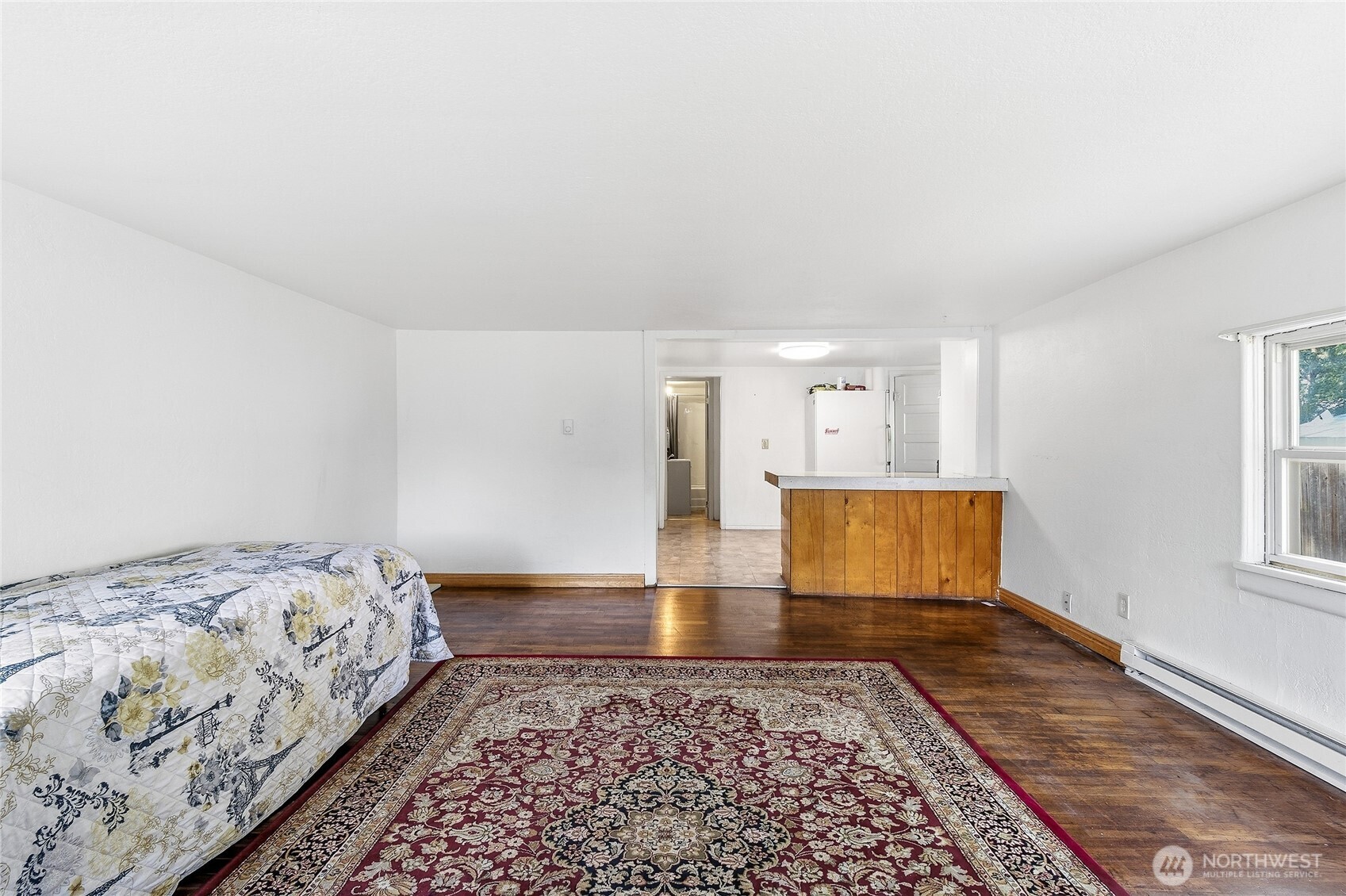 828 Edgewood