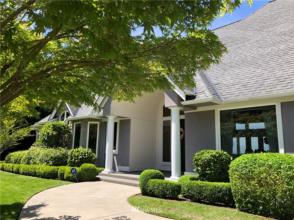 3985 Bay Lane