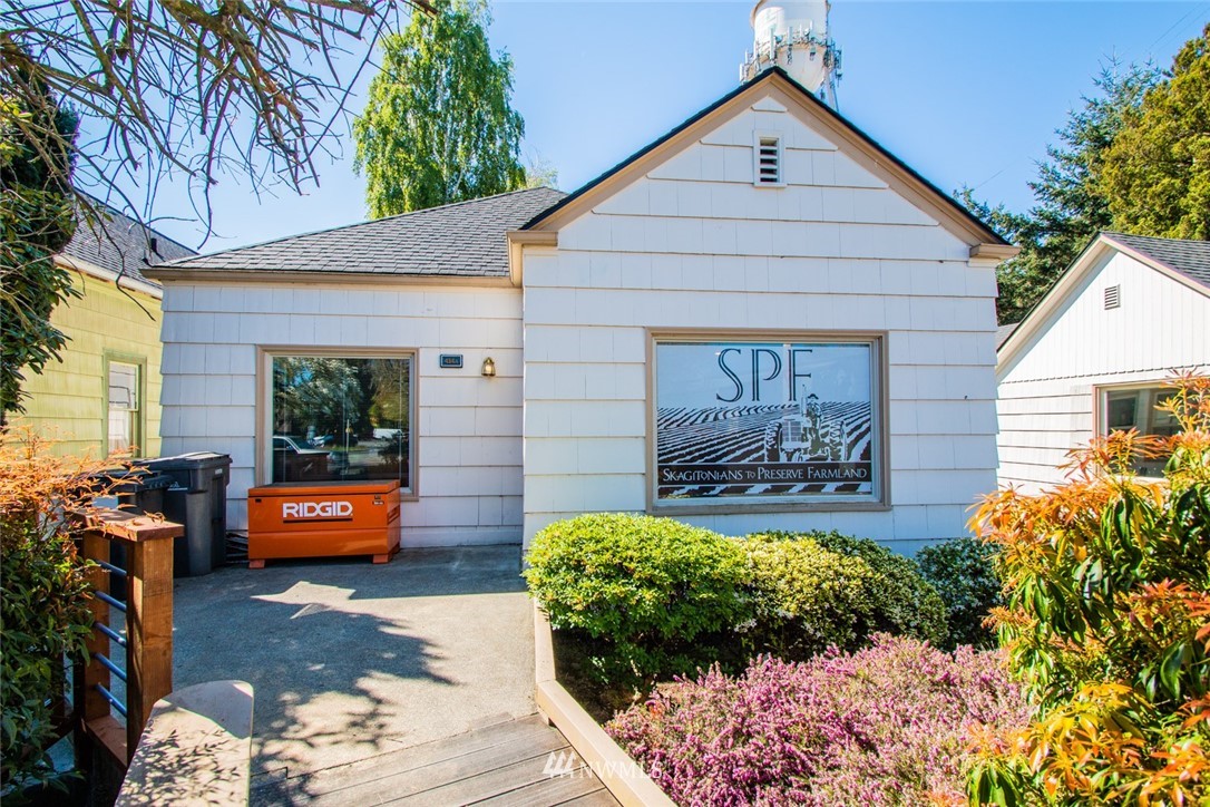 414 Snoqualmie Street
