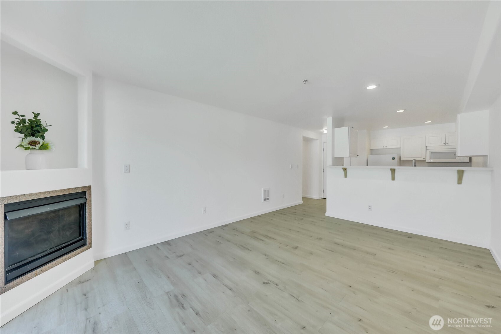 18621 Blueberry Lane A202