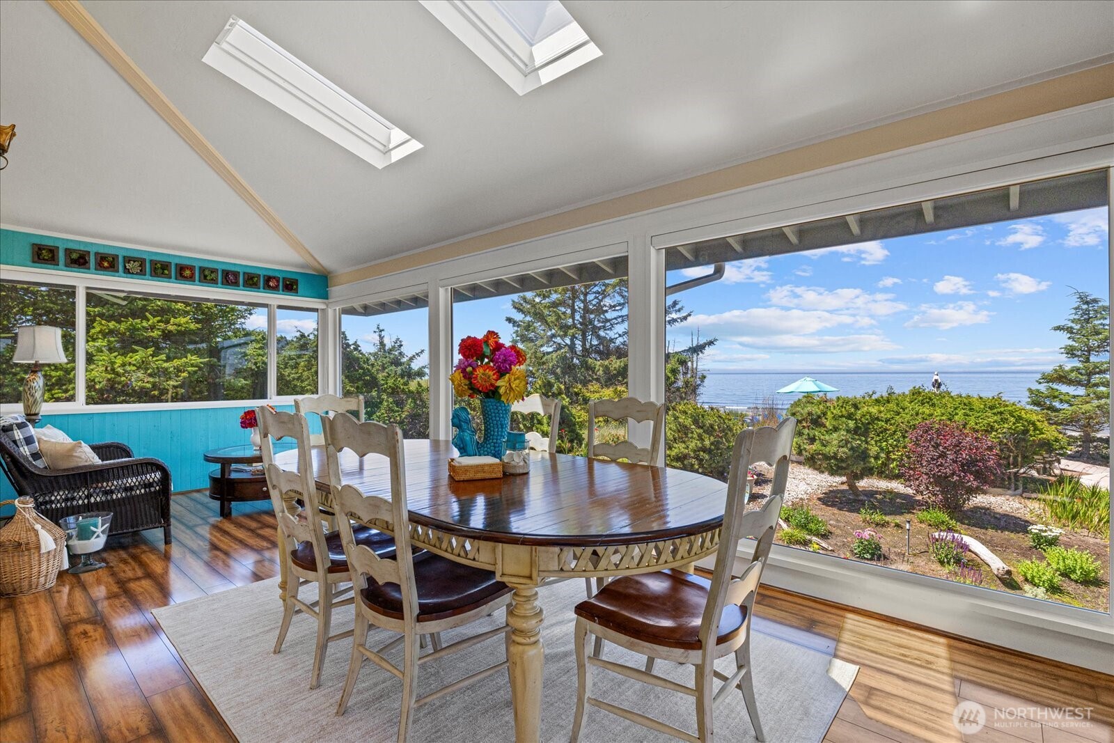 4951 Surfcrest Drive