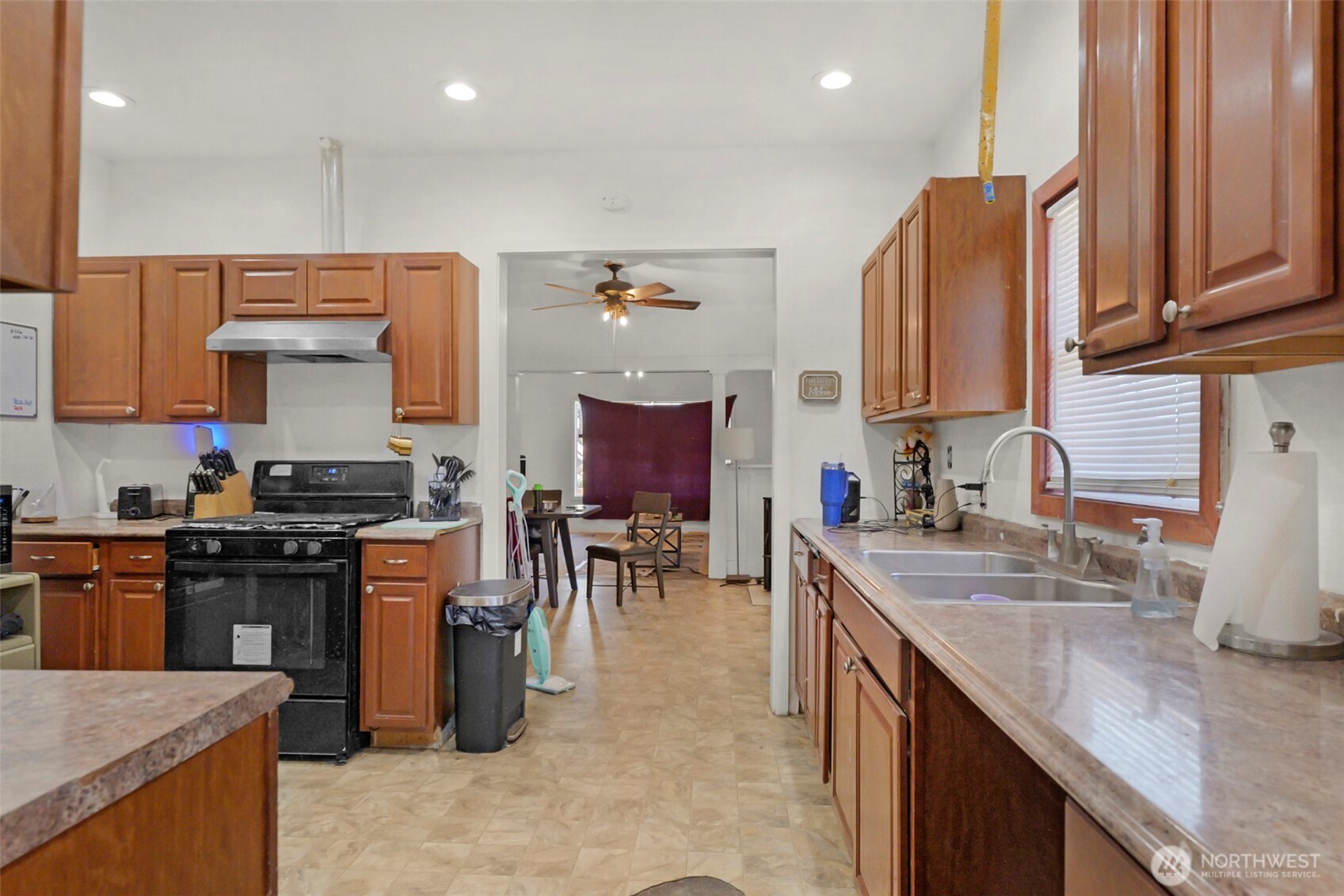 3710 E I Street