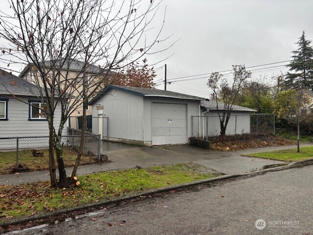 1922 15th Avenue S