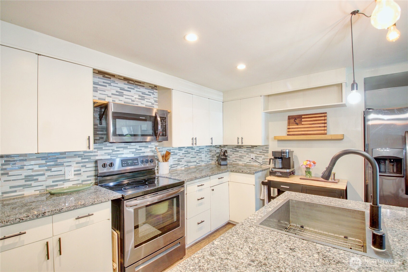 348 NE Harvest Drive