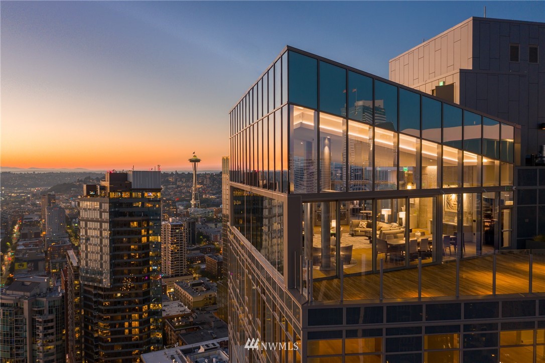 121 Stewart Street 508