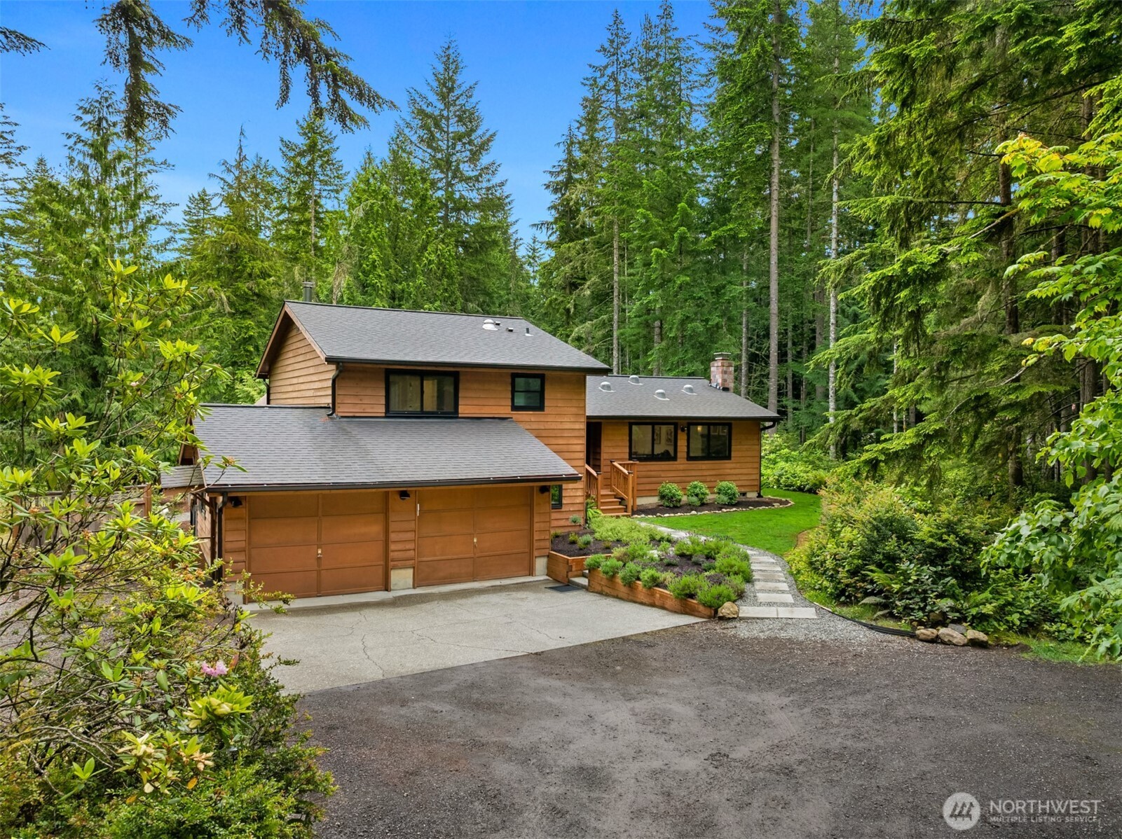 1093 NW Mushroom Lane
