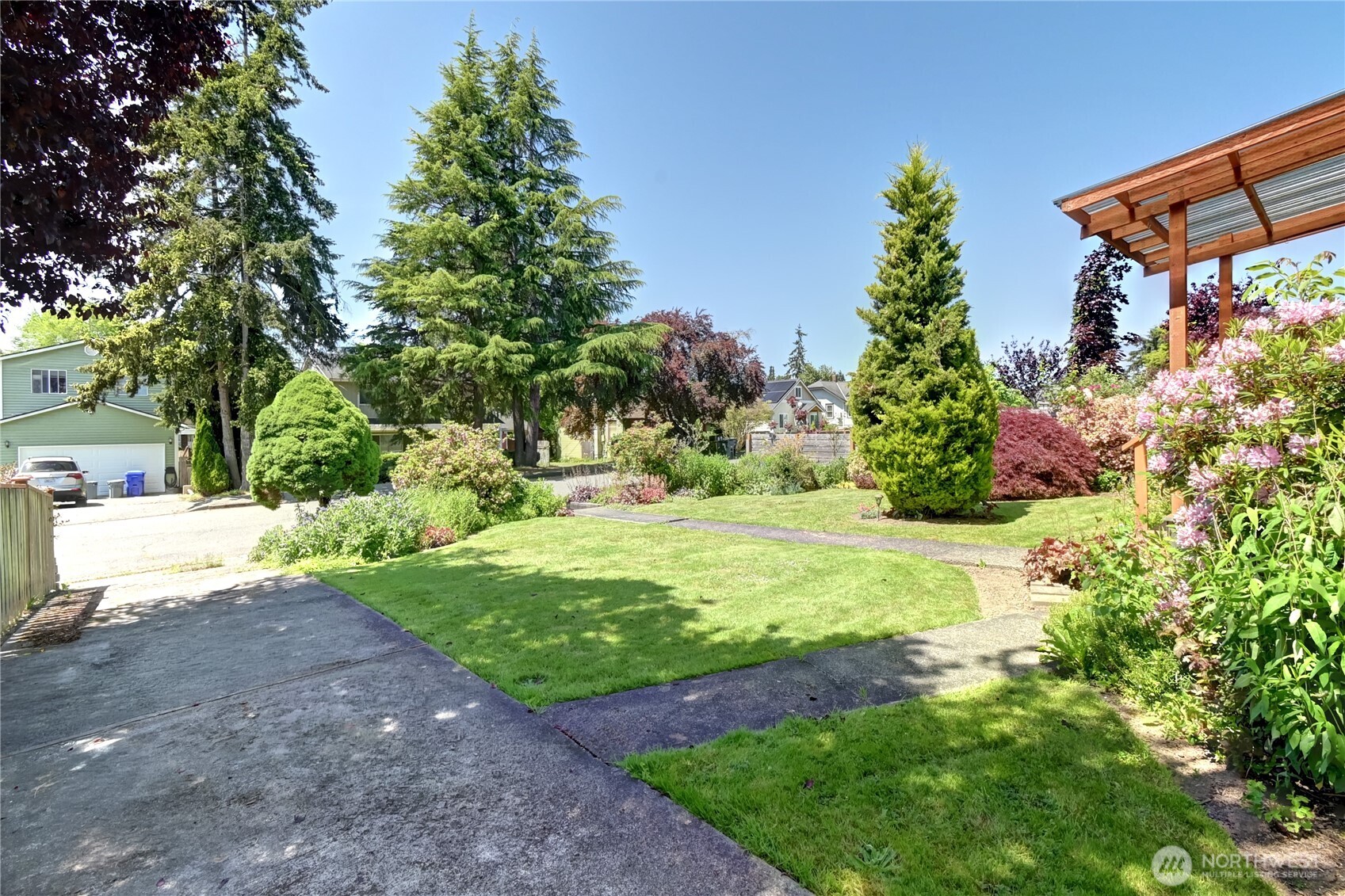 1327 Maple Street