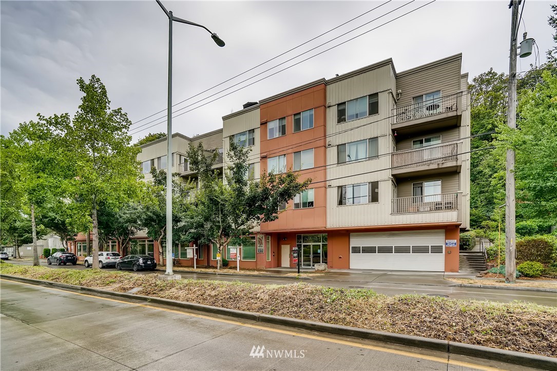 3213 Harbor Avenue SW 203