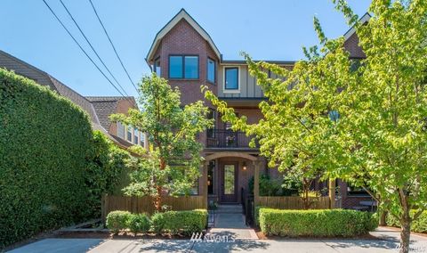 113 W Kinnear Place Seattle WA 98119