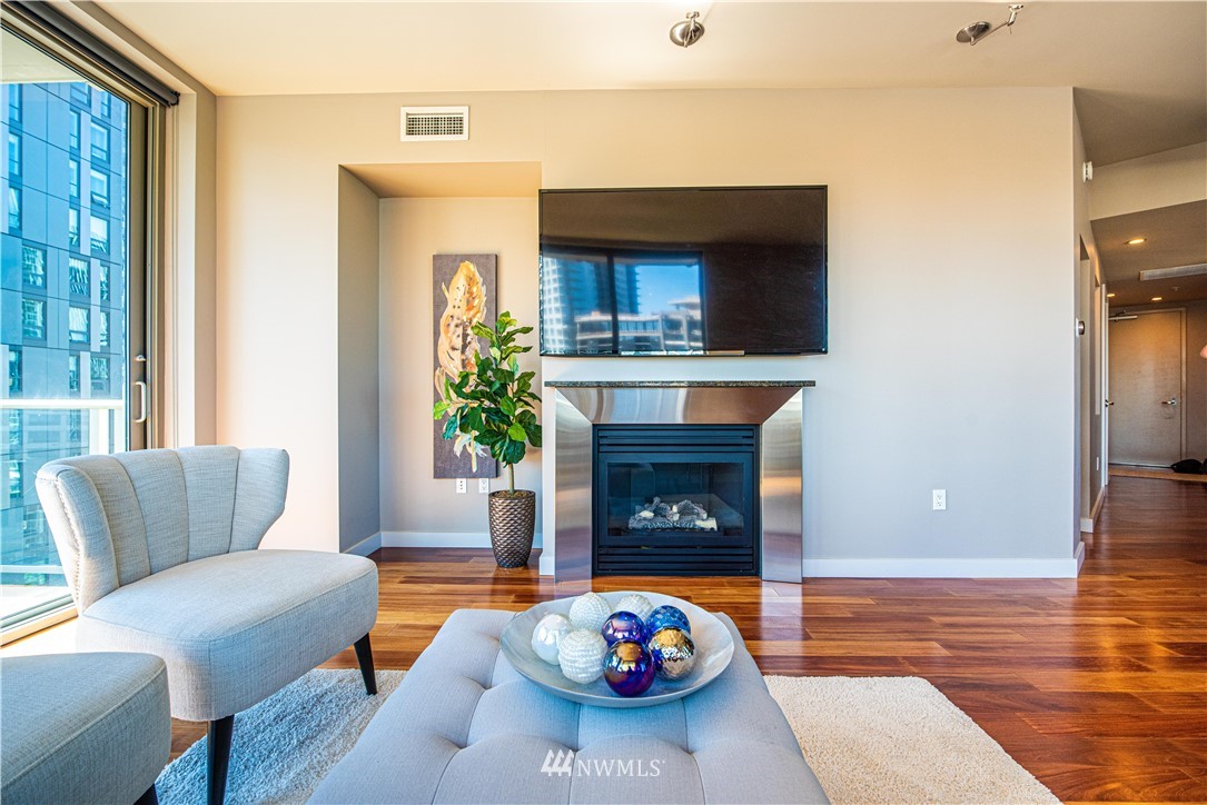910 Lenora Street 1103