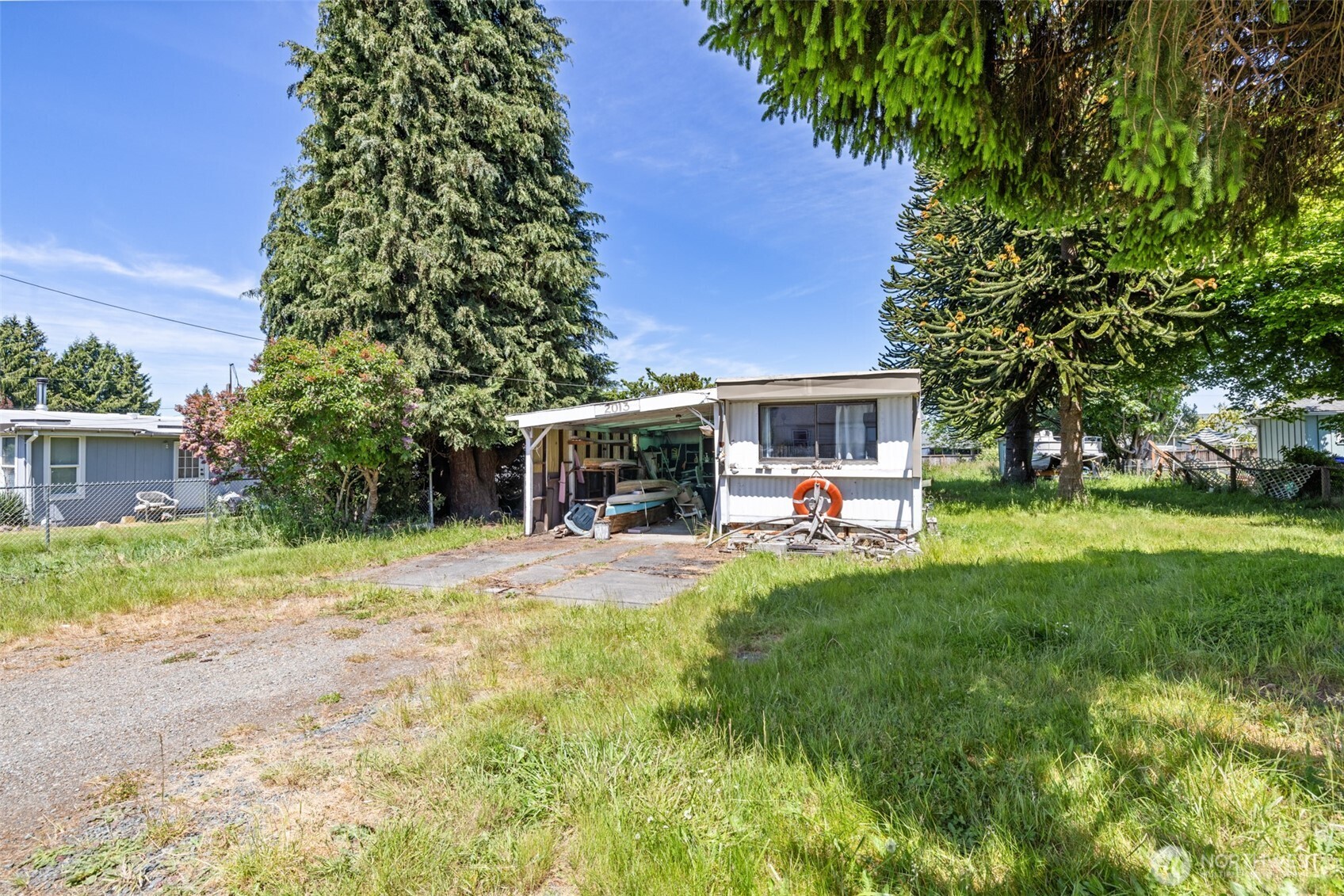 2013 E 4th Avenue