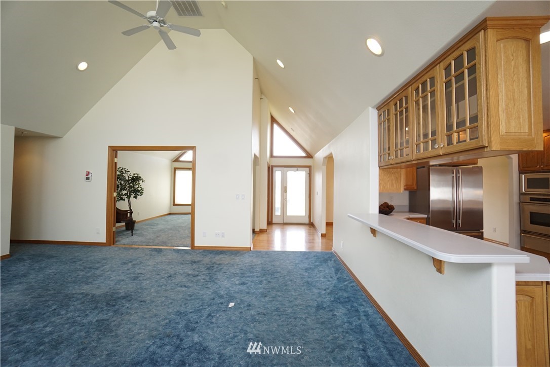 605 I Street SE