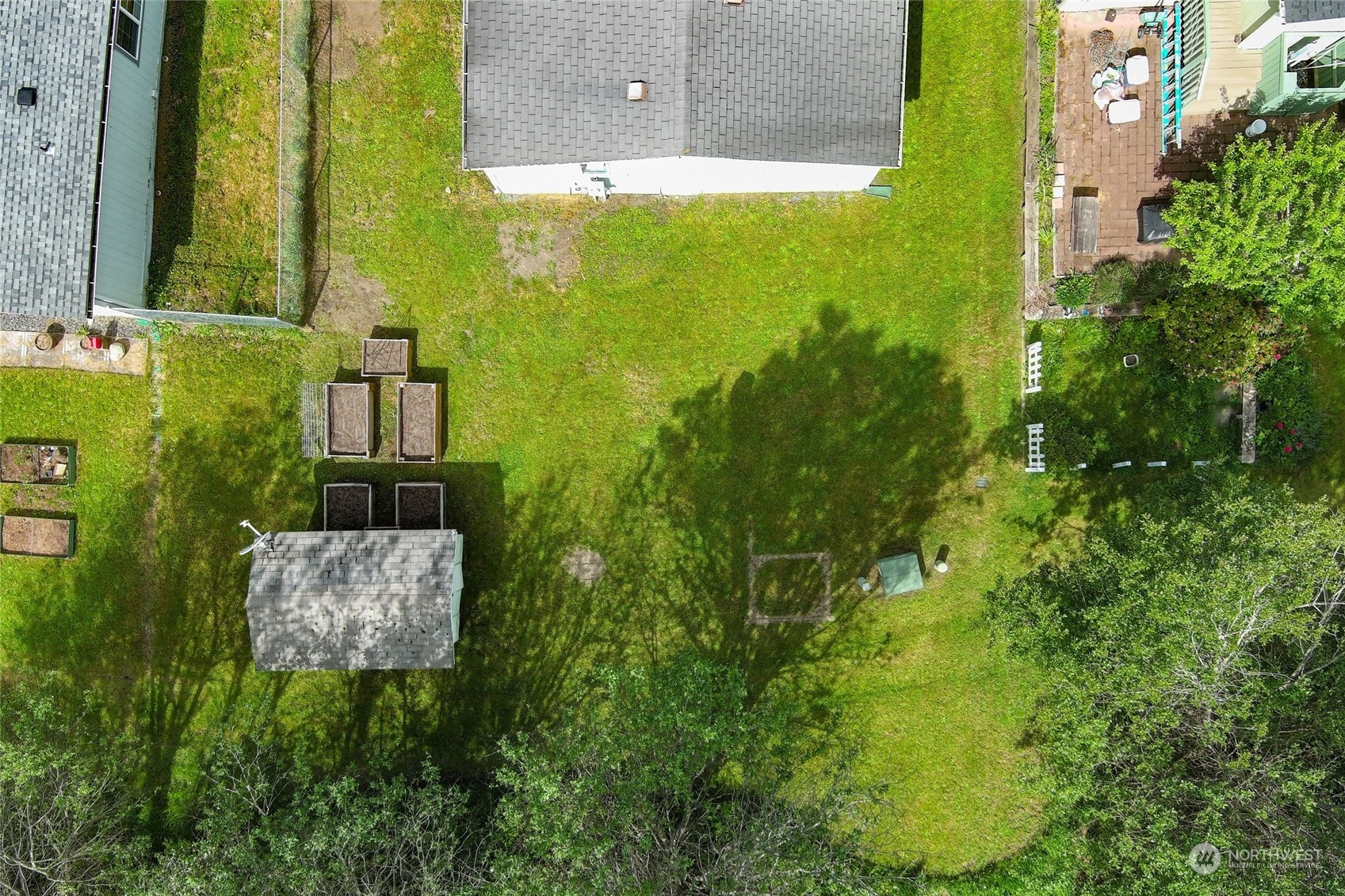 1785 Douglas Road 35