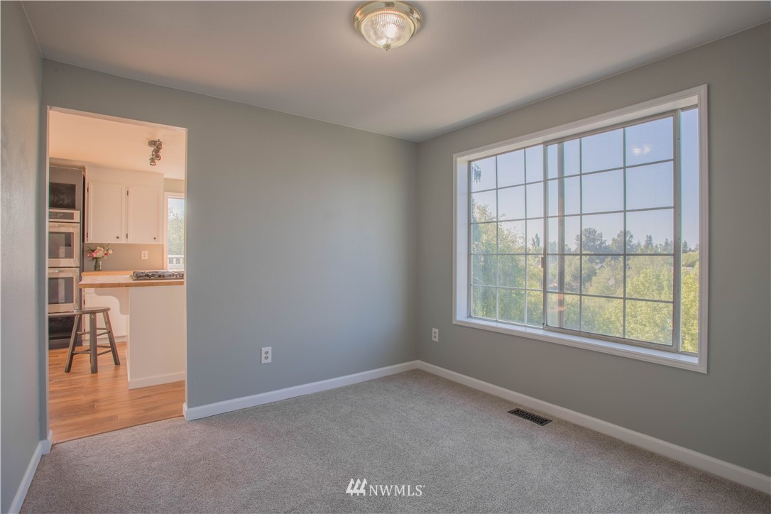 1314 11th Street Pl SW