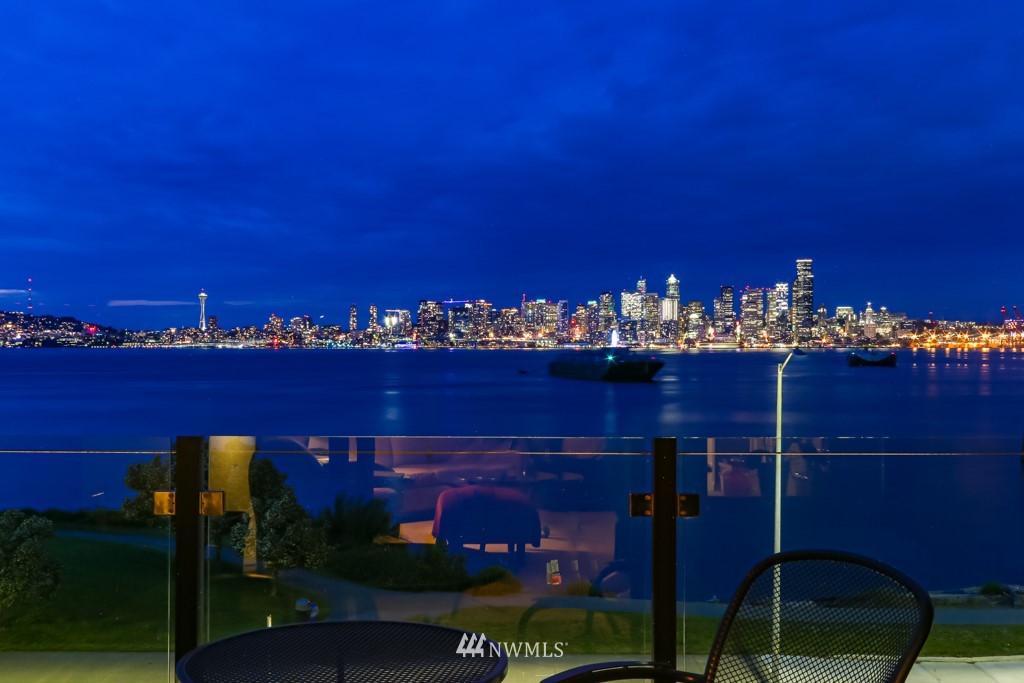 1737 Harbor Avenue SW S302