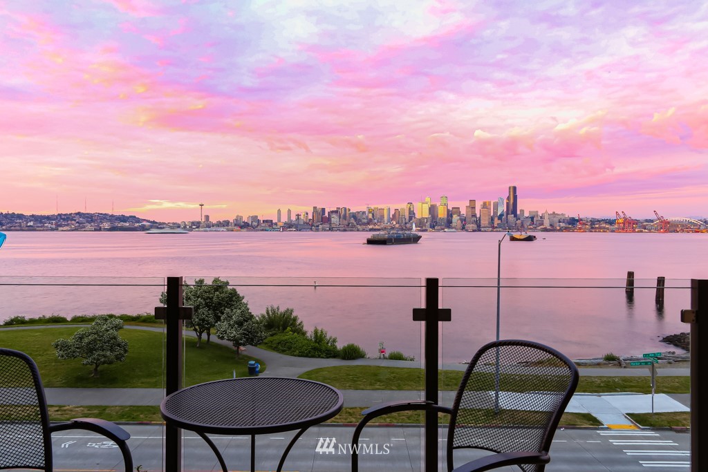 1737 Harbor Avenue SW S302