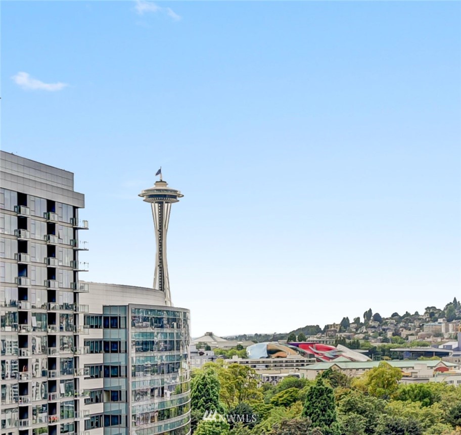 910 Lenora Street S1210
