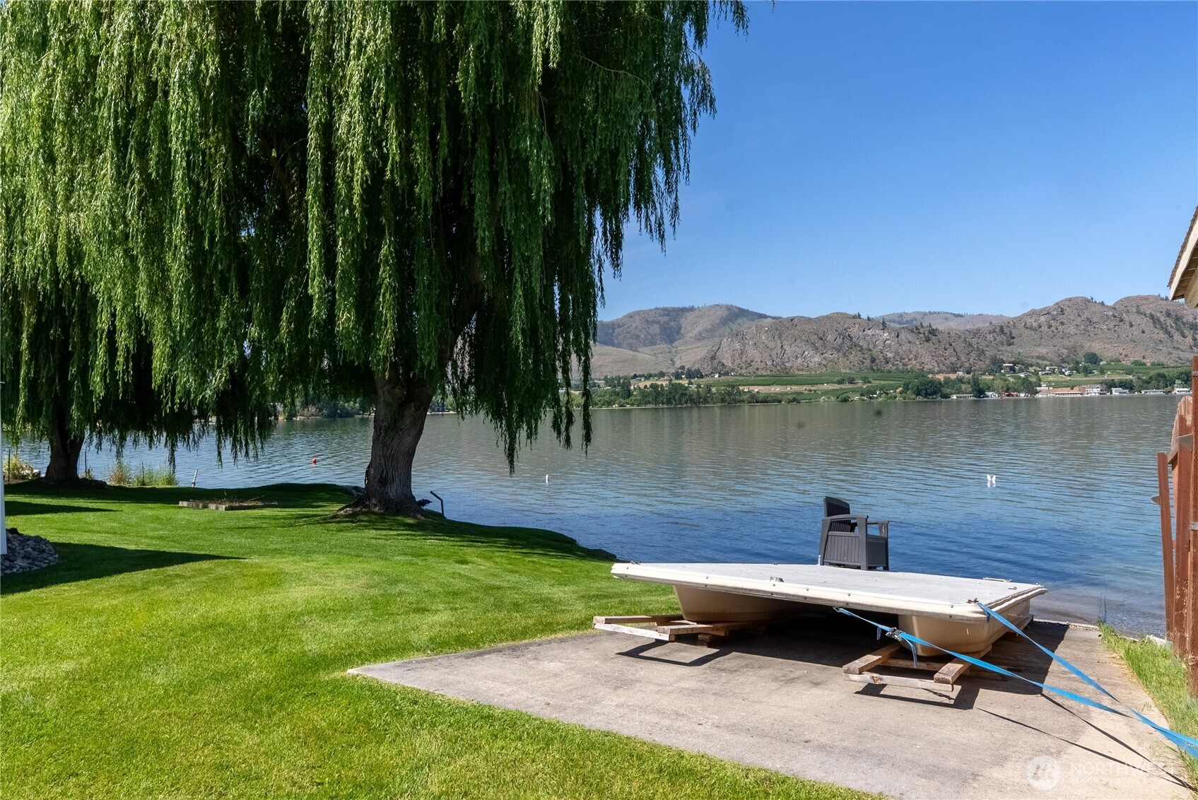 23 Lakeview Loop