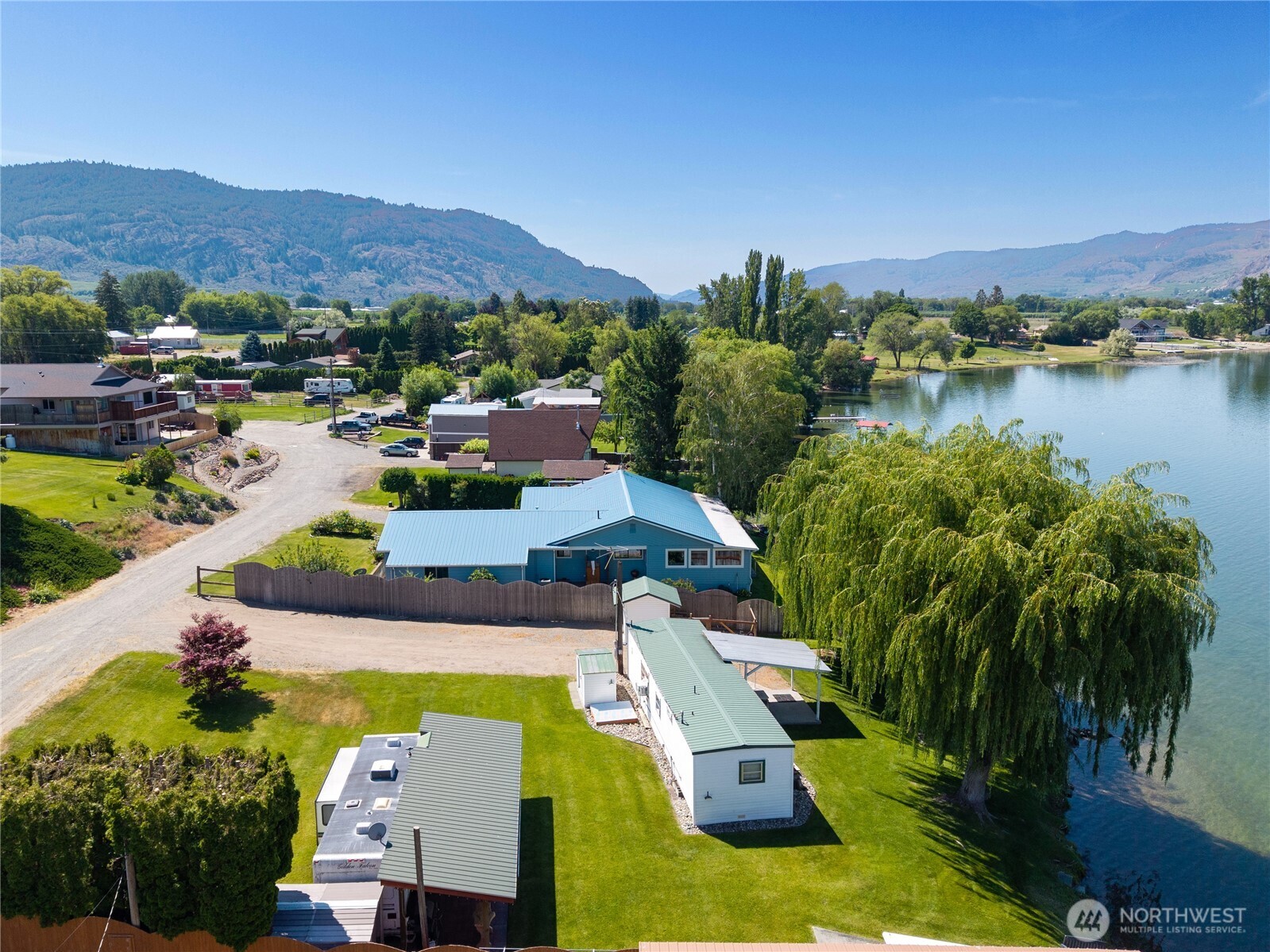 23 Lakeview Loop