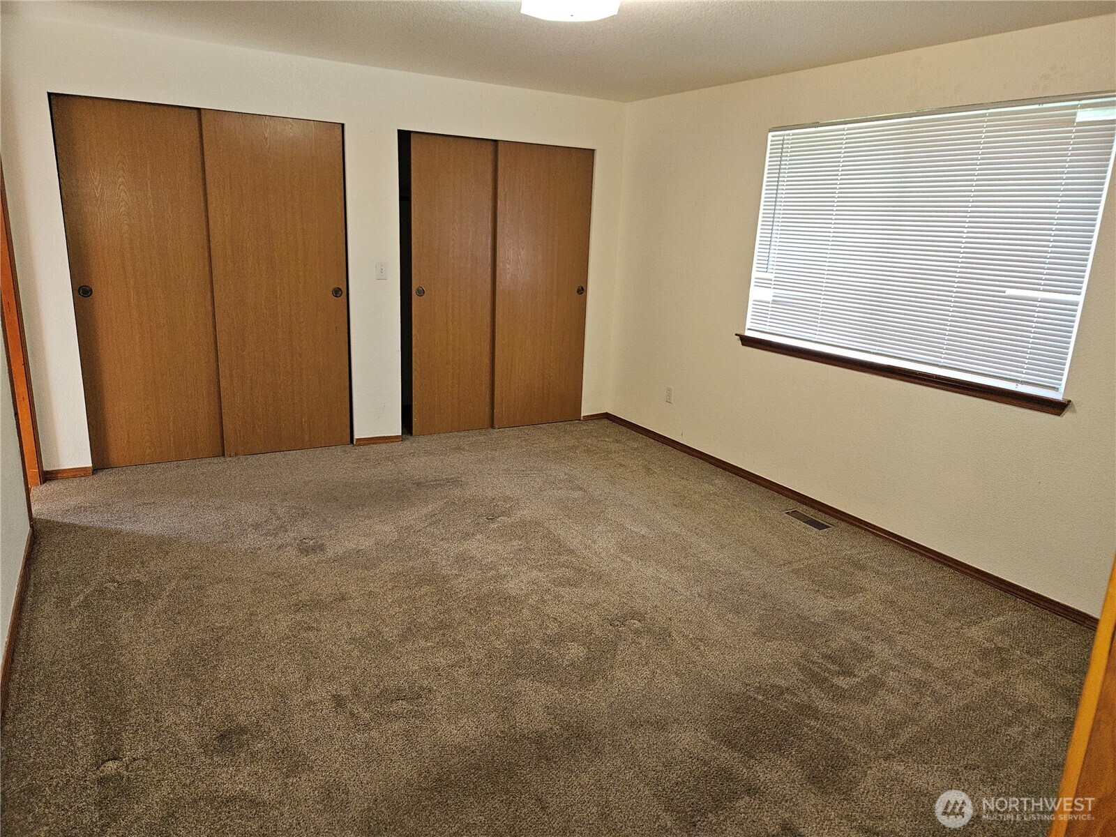 305 Waunch Street