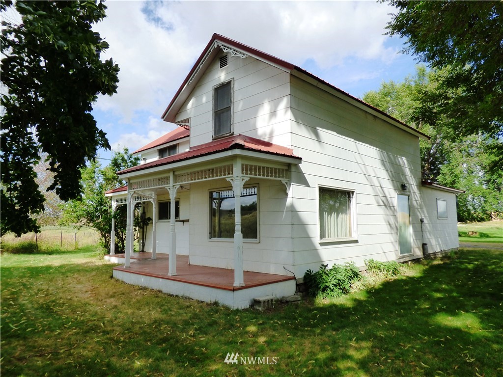 2366 N Division Road